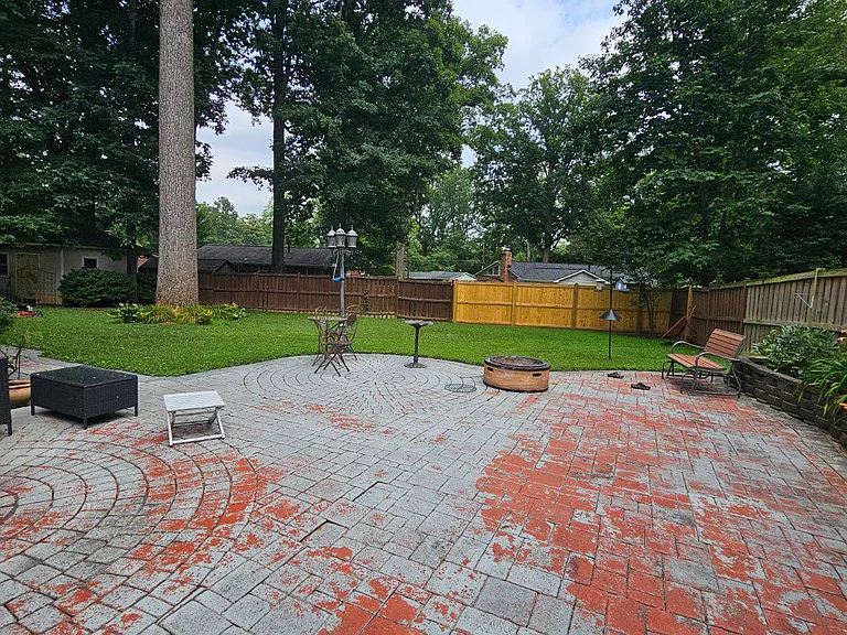 8913 Cromwell Dr — Photo 23