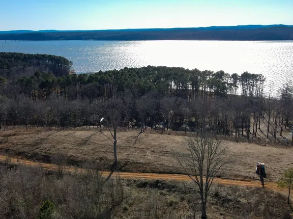 12 Lake Bend Shores Dr, Florence, AL 35633