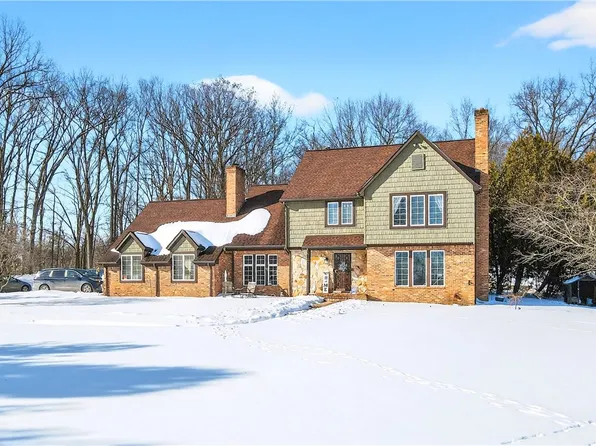 56 Foxglove Drive Ext, Greensburg, PA 15601