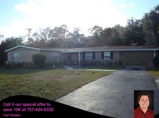 8833 Handcart Rd, Zephyrhills, FL 33545