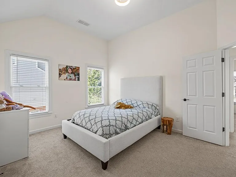 7210 Amberleigh Way — Photo 31