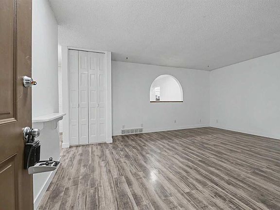 2nd image of 1152 S Ranchlands Blvd NW