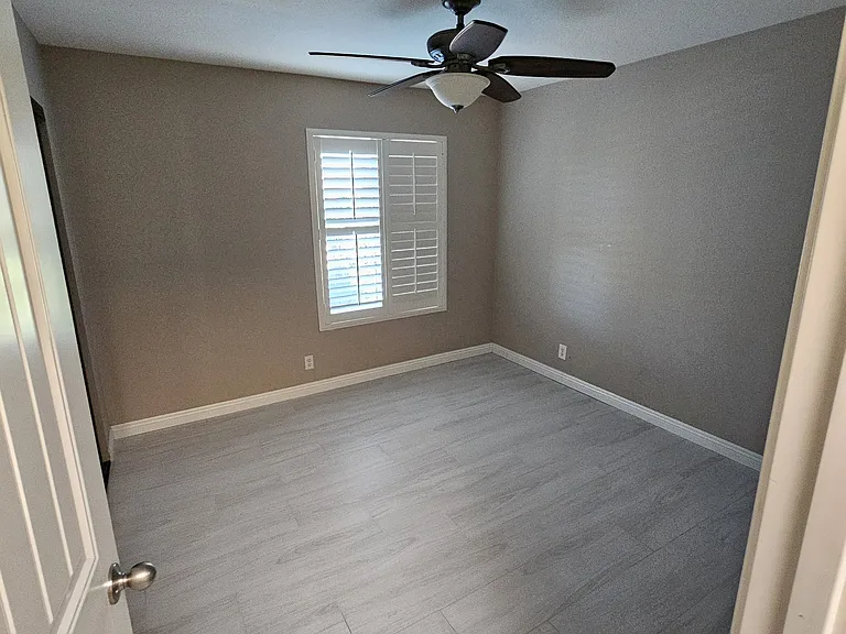 12108 Creekside Ct — Photo 9