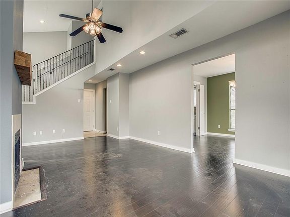 3rd image of 4402 Holland Ave APT 204