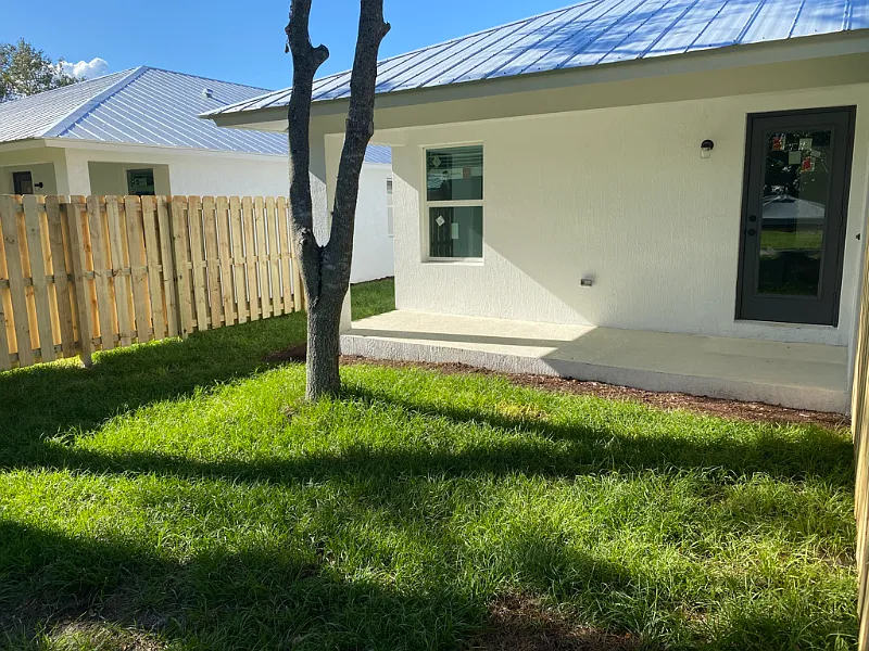 3800 SE Lee St. Stuart, FL 34990 — Photo 4