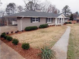 1157 Ridgetop Dr, Chattanooga, TN 37421