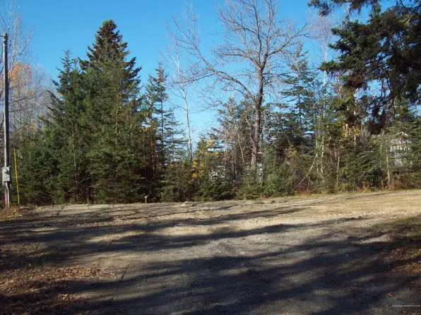 71 Brookside Dr, Fort Kent, ME 04743