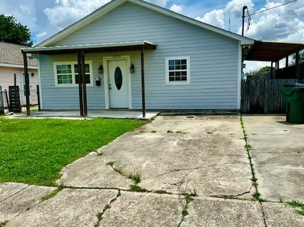 2329 Newton St, Gretna, LA 70053