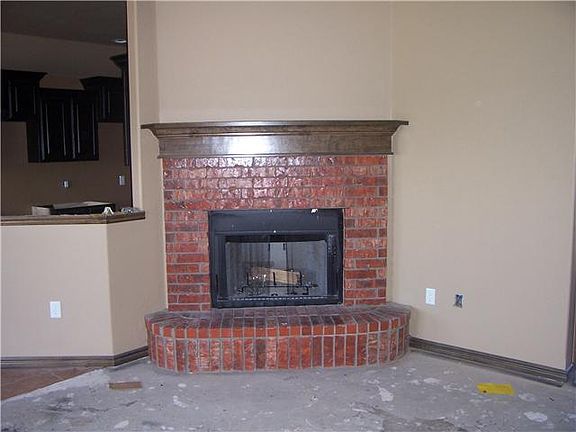 4th image of 9300 NW 76th St #Townhouse