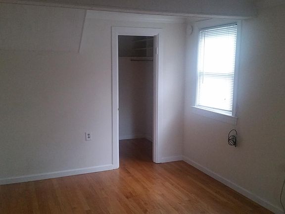 3rd image of 1410 N Hudson St