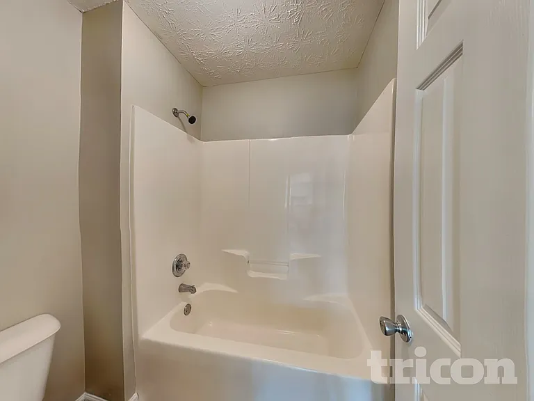 180 Prince Edward Way — Photo 18