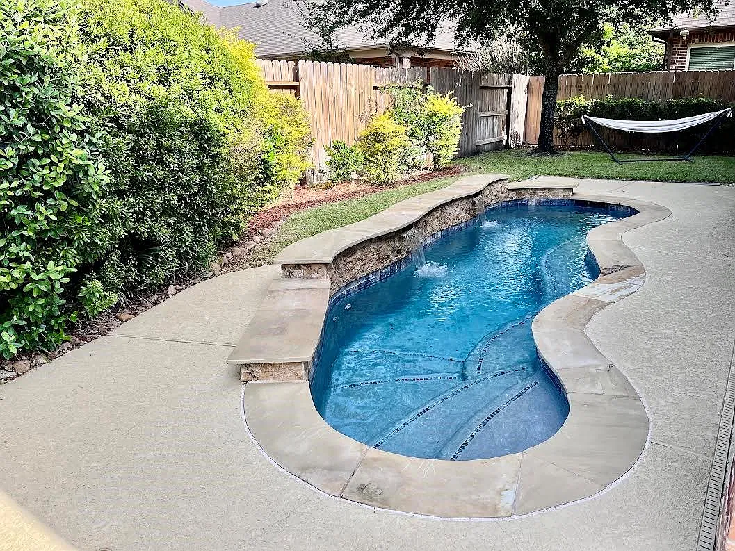 3 bed, 2.5 bath, 2554 sqft, $3,300 — Photo 2