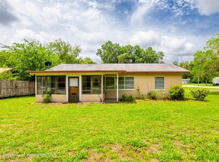 15184 Edgewater Ave, Nobleton, FL 34661