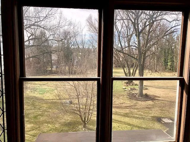 1 bed, 1800 sqft, $1,600 — Photo 2