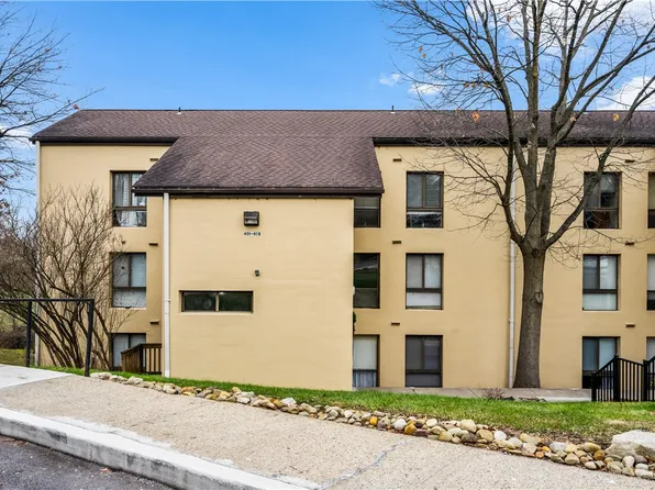 2034 Swallow Hill Rd APT 403, Pittsburgh, PA 15220