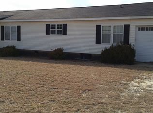 41 Dixie Trail Rd, Lumber Bridge, NC 28357