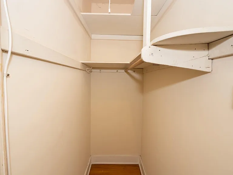 Santa Rosa Apartments — Photo 36