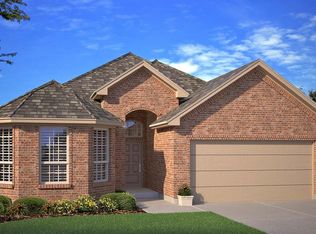 5207 Meadow Ln, Krum, TX 76249