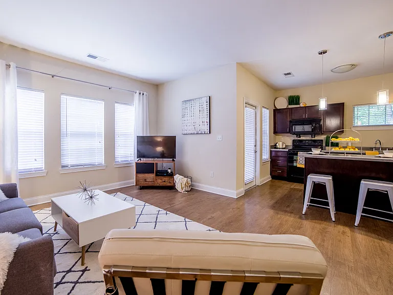 Monon Place II (Modern), Managed by Buckingham Monon Living — Photo 17