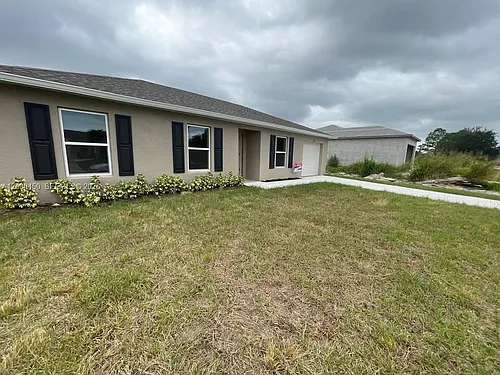 2613 62nd St W Photo 1