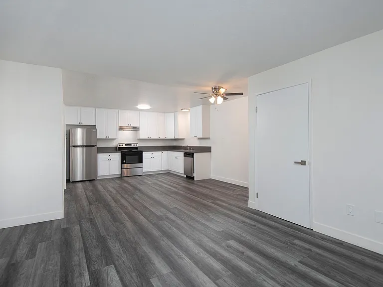 Highland View Apartments — Photo 12