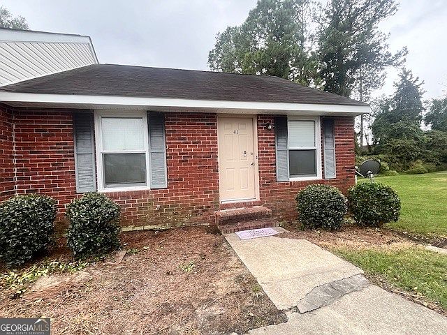 1st image of 140 Lanier Dr #41