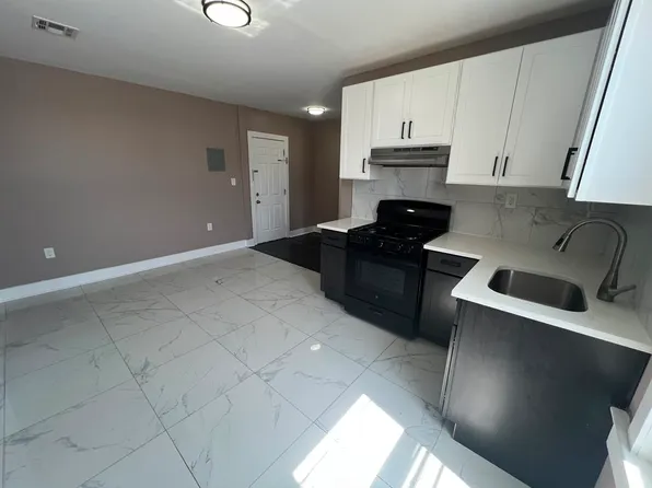 25 Ryle Ave Floor 3, Paterson, NJ 07522