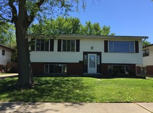 207 Indiana St, Park Forest, IL 60466