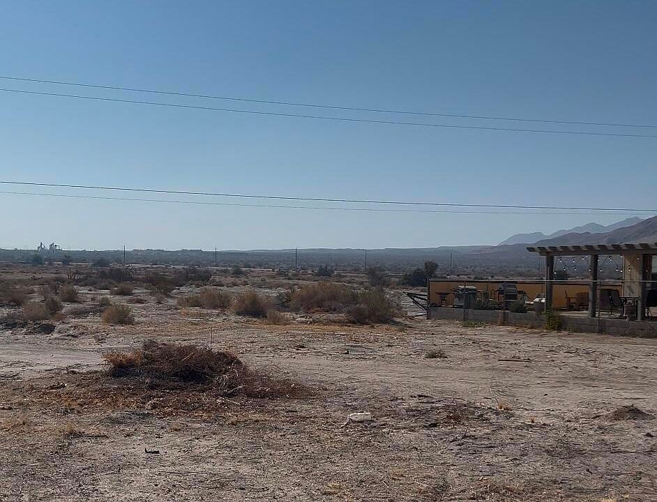 1st image of 3702 Palm Dr