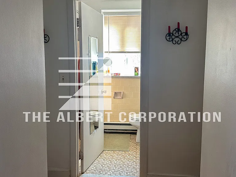 36 Dighton St #4 — Photo 6