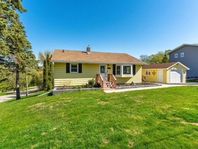 326 W Gustavus Ave, Fergus Falls, MN, 56537