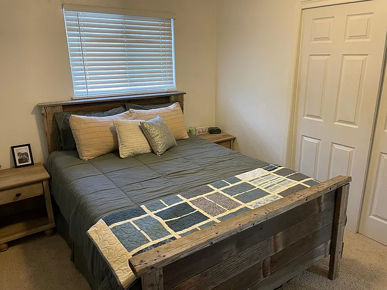 Upstairs 2nd bedroom