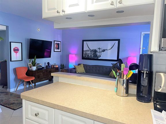 5th image of 620 NE 28th Street #103
