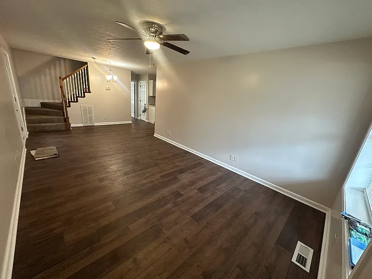 521 Charleston Ave #521 — Photo 2