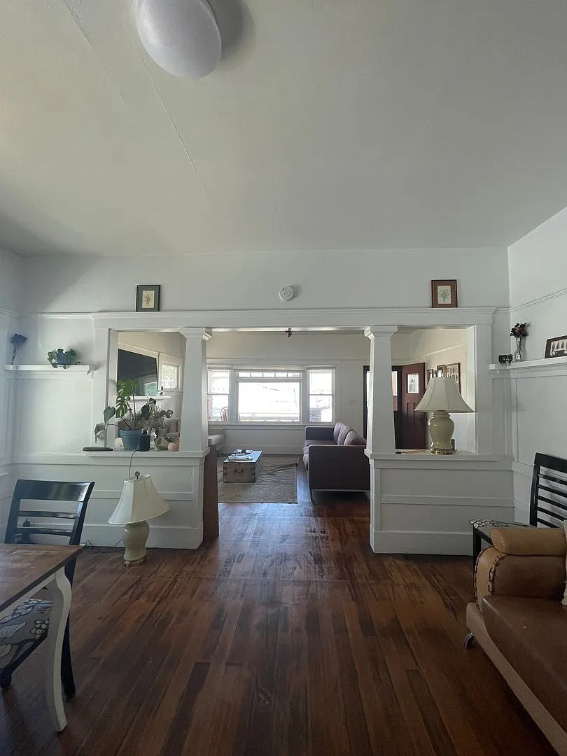 Building Photo - 292 Higuera St