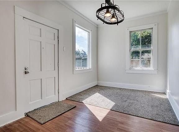 3rd image of 1404 Newton St