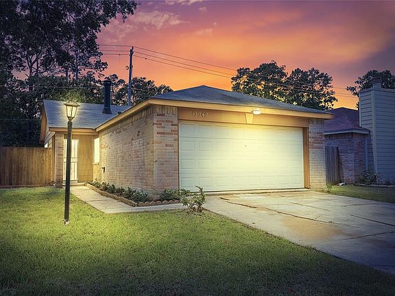 2nd image of 13042 Crystal Cove Drive