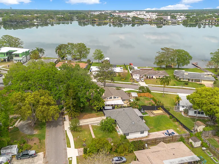 344 Starling Rd — Photo 39