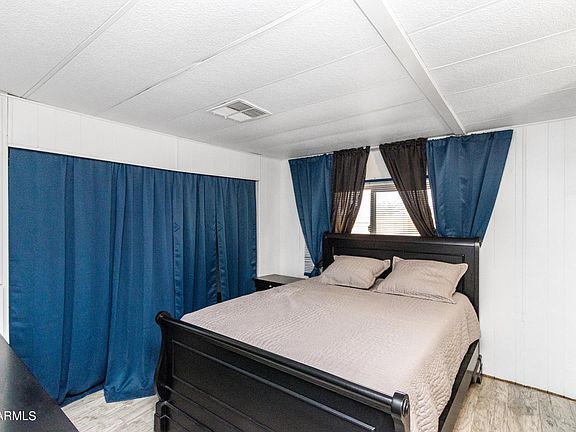 3rd image of 517 W 13th Pl