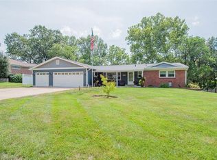 4930 Mount Royal Rd, Saint Louis, MO 63128