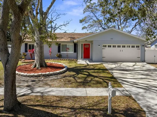 1582 Sandalwood Dr, Dunedin, FL 34698