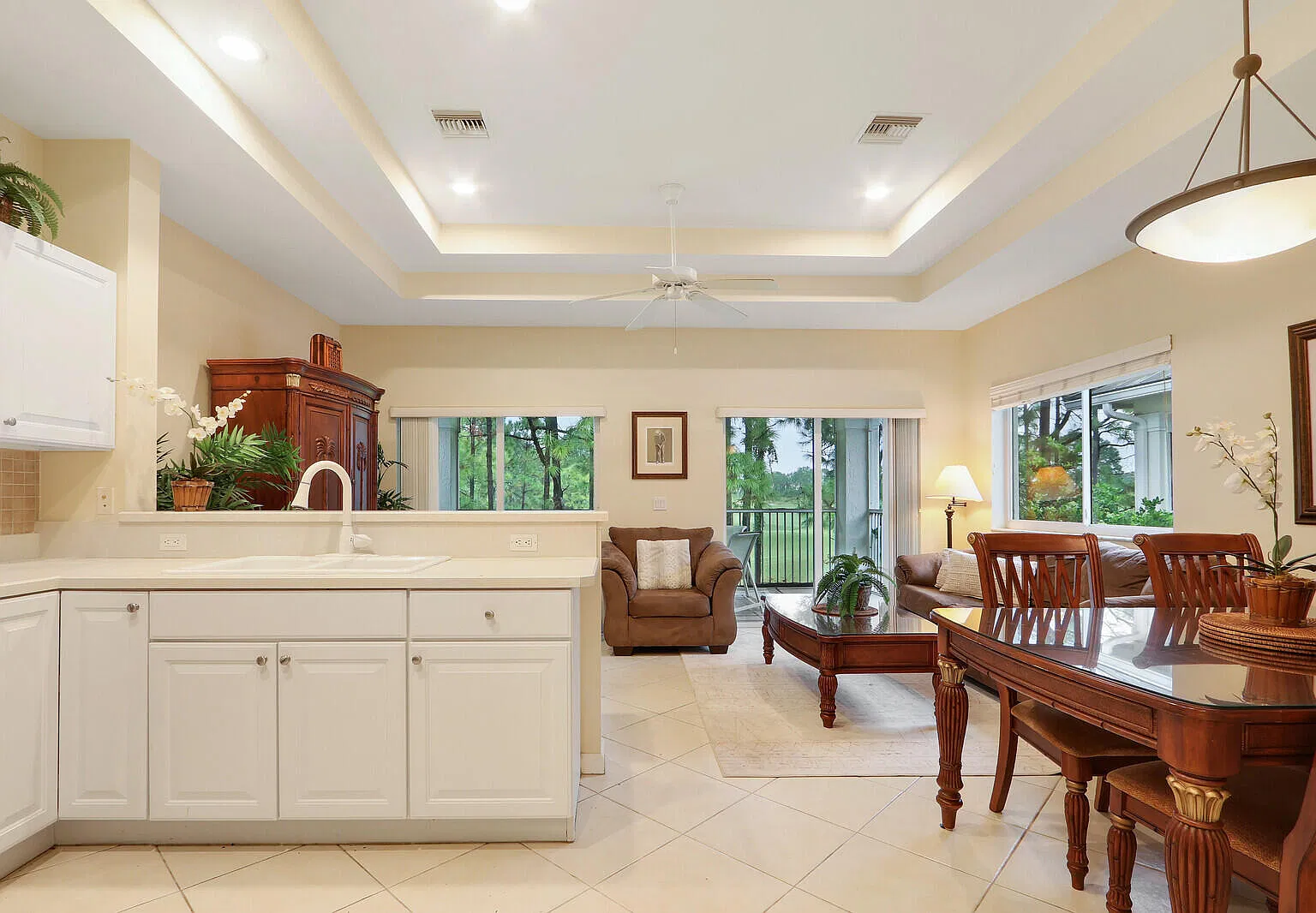 1 bed, 1.5 bath, 900 sqft, $1,750 — Photo 3