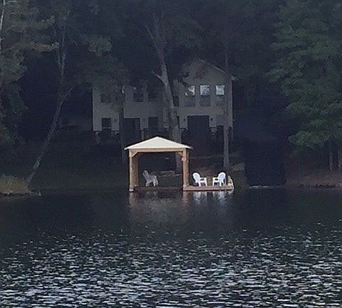 2nd image of 591 Lakeview Dr
