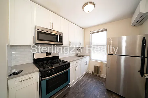 23-81 36th St #2C Photo 1