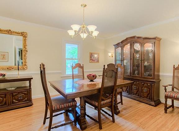 4th image of 4323 Deertrail Dr