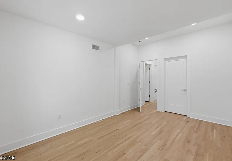 116 Valley St #1 — Photo 23