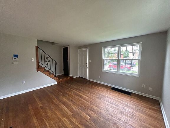 2nd image of 1310 Chardon Ct
