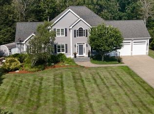 25 Tupelo Rd, Westport, MA 02790