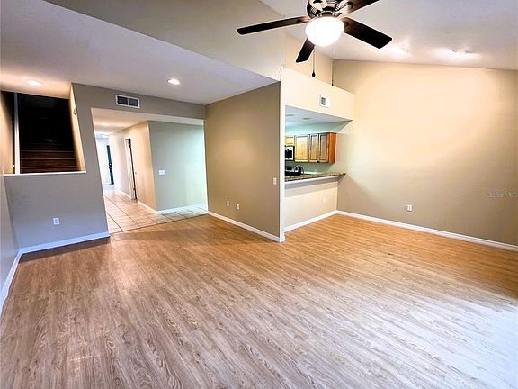 2nd image of 4700 SW Archer Rd APT 131