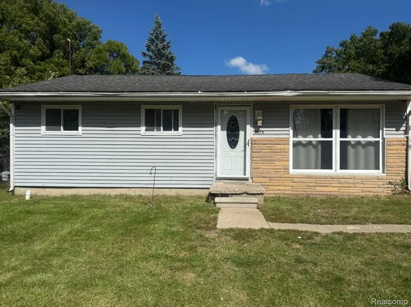 3272 Kissner Ave, Flint, MI 48504